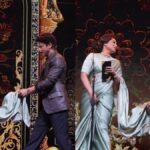 Viral video: Shah Rukh Khan ने Rani Mukherjee के संग की मंच पर ये हरकत