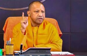 यूपी में शिक्षण संस्थानों के प्रदर्शनों पर सरकार सख्त, अधिकारी होंगे जिम्मेदार