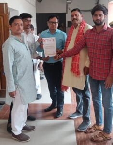 योगी आदित्यनाथ की मां पर टिप्पणी, हिन्दू सुरक्षा सेवा संघ ने किया विरोध, डीएम को भेजा पत्र