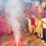 भाजपा-एनडीए की जीत पर सरोजनीनगर में जश्न, डॉ. राजेश्वर सिंह ने बताया जनादेश का संदेश