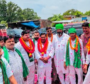 उन्नाव दौरे पर निकले भारतीय किसान क्रांति यूनियन के राष्ट्रीय अध्यक्ष, मोहनलालगंज में भव्य स्वागत