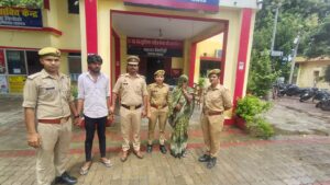 शराब पीने को लेकर हुए विवाद में रेलवे कर्मचारी की मौत, पत्नी और बेटा गिरफ्तार