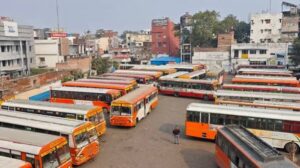 उत्तर प्रदेश में परिवहन व्यवस्था को मिल रही नई रफ्तार, देश में सबसे युवा बस बेड़े का दावा