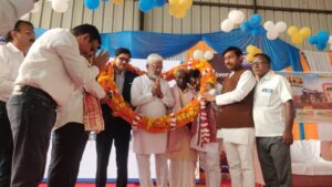 गंगागंज में किसान समारोह की धूम, हजारों किसानों के बीच पहुंचे कैबिनेट मंत्री स्वतंत्र देव सिंह