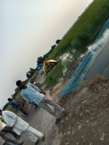 ड्रेन में अवरोध से खेतों में जलभराव का आरोप, किसानों ने सिंचाई विभाग से कार्रवाई मांगी